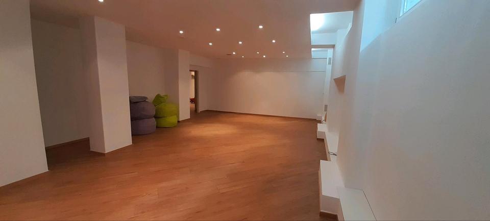 Thumbnail-Gruppen- Seminarraum