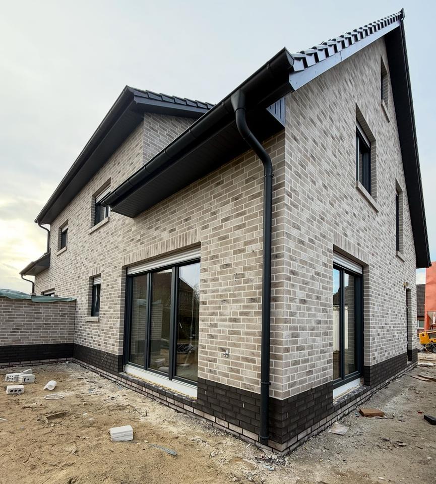 Thumbnail-Erstbezug Neubau KfW40 Doppelhaushälfte