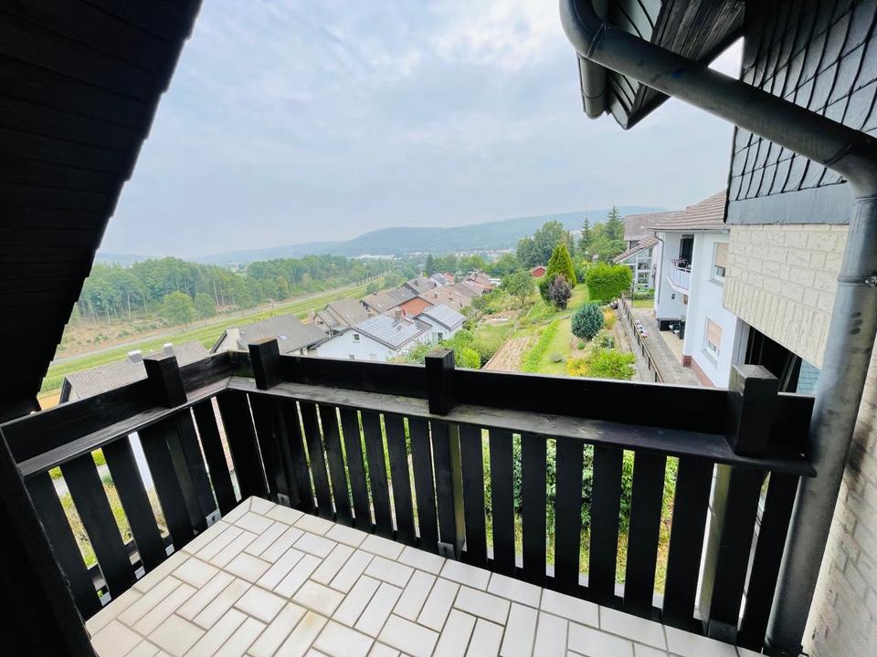 Thumbnail-3,5-Zimmer- OG Wohnung mit 2xBalkon +moderne EBK in MARSBERG 98qm