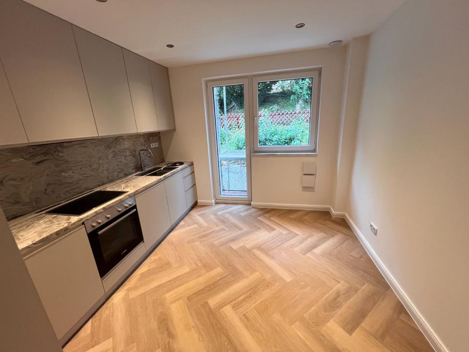 Thumbnail-Frisch sanierte 3-Zimmer-Etagenwohnung mit Balkon und hochwertiger Einbauküche