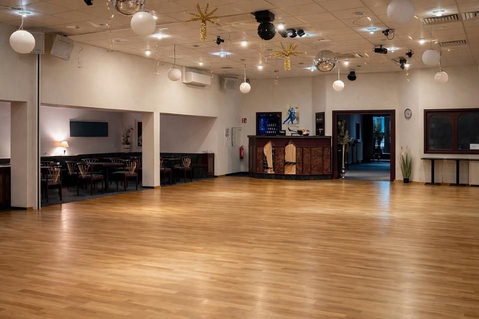 Thumbnail-360 m² Eventfläche mit Bar – ideal für Lasertag, Escape Room & Entertainment-Konzepte, LauenburgElbe