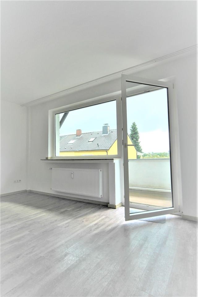 Thumbnail-Schickes Single-Apartment mit Balkon und Küchenzeile