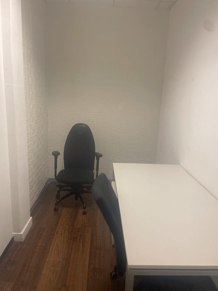 Thumbnail-Büro 8 m² Rheinallee Mainz – voll ausgestattet, sofort frei