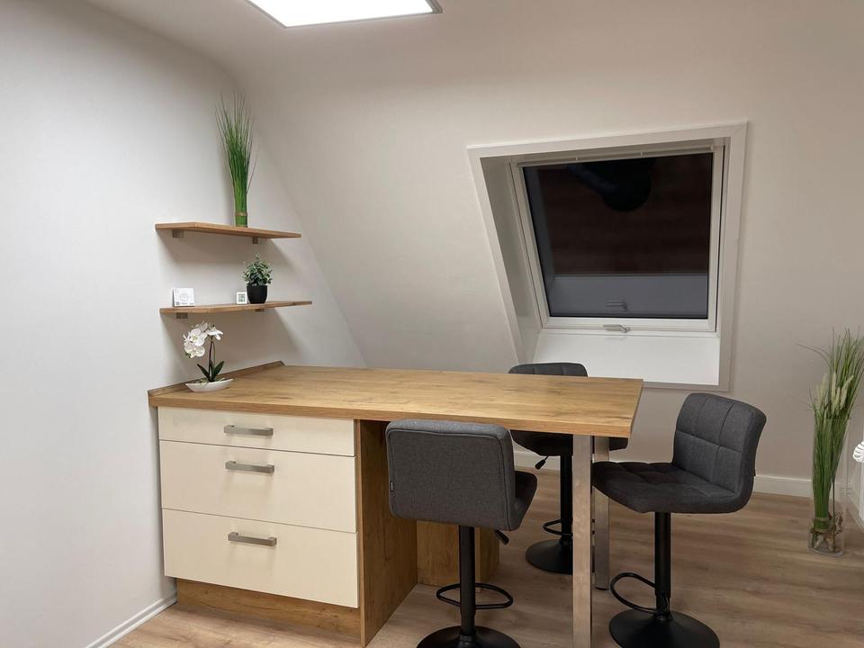 Thumbnail-Vollmöblierte Dachgeschosswohnung Mietwohnung Wohnung Miete