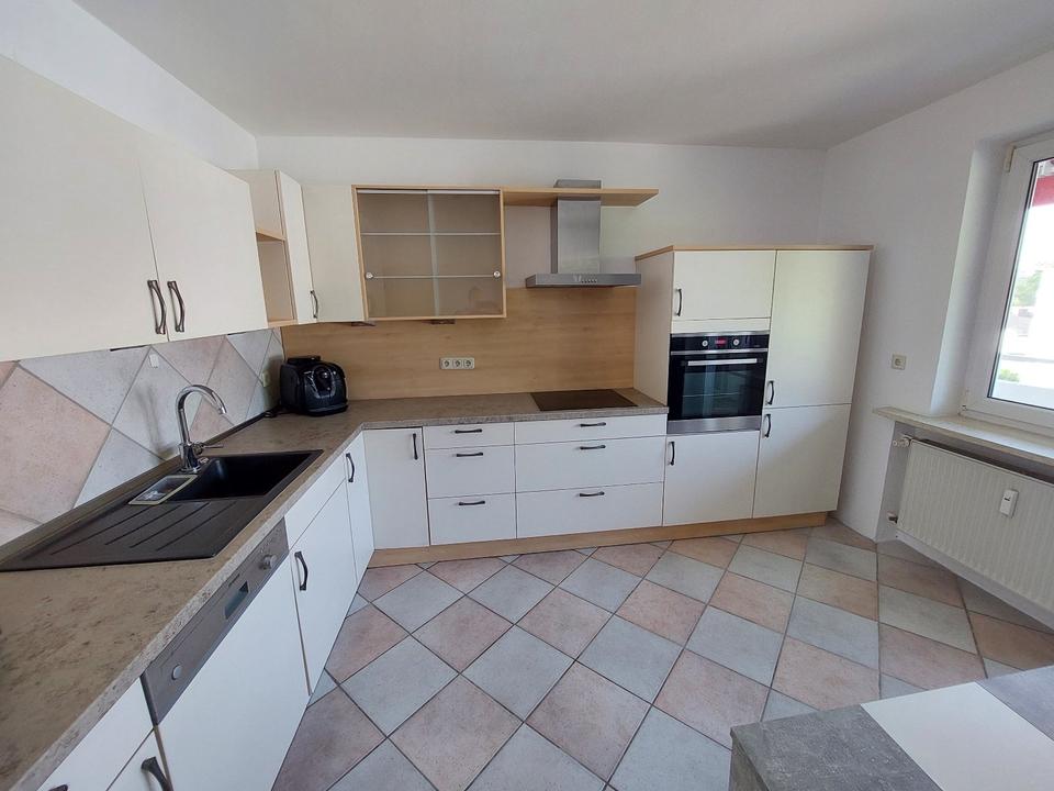 Thumbnail-Teilmöblierte 3-Zimmer-Wohnung in Burghausen