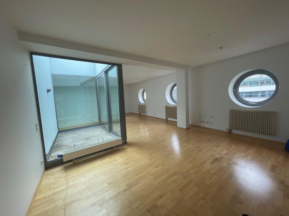 Thumbnail-zentrale 2-Zimmer Wohnung mit Penthouse-Charakter