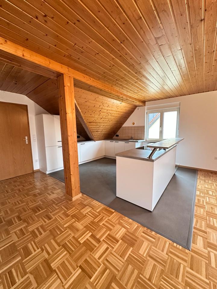 Thumbnail-Zentrale 2-Zimmer-Dachgeschosswohnung