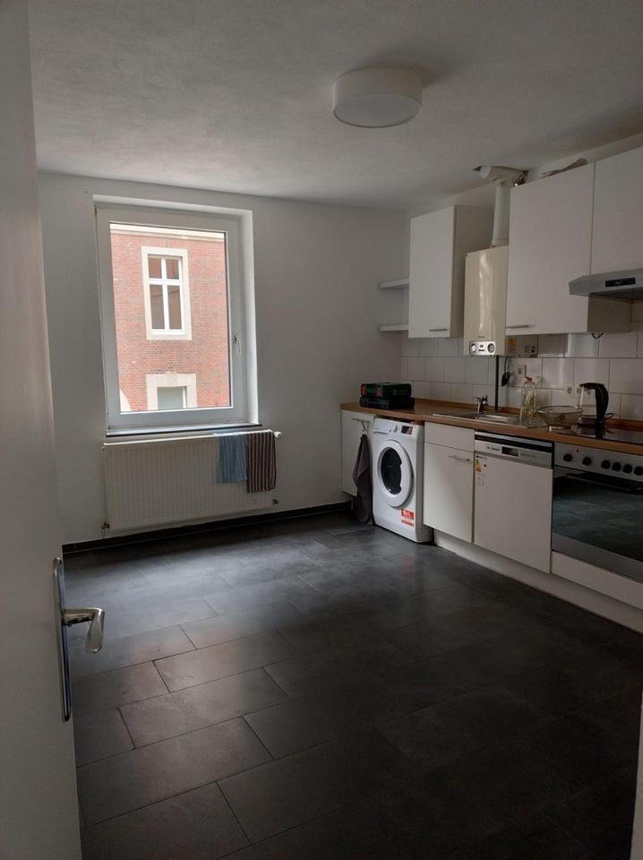 Thumbnail-Helle und geräumige 2,5 Zimmer Wohnung nahe Frankenberger Park