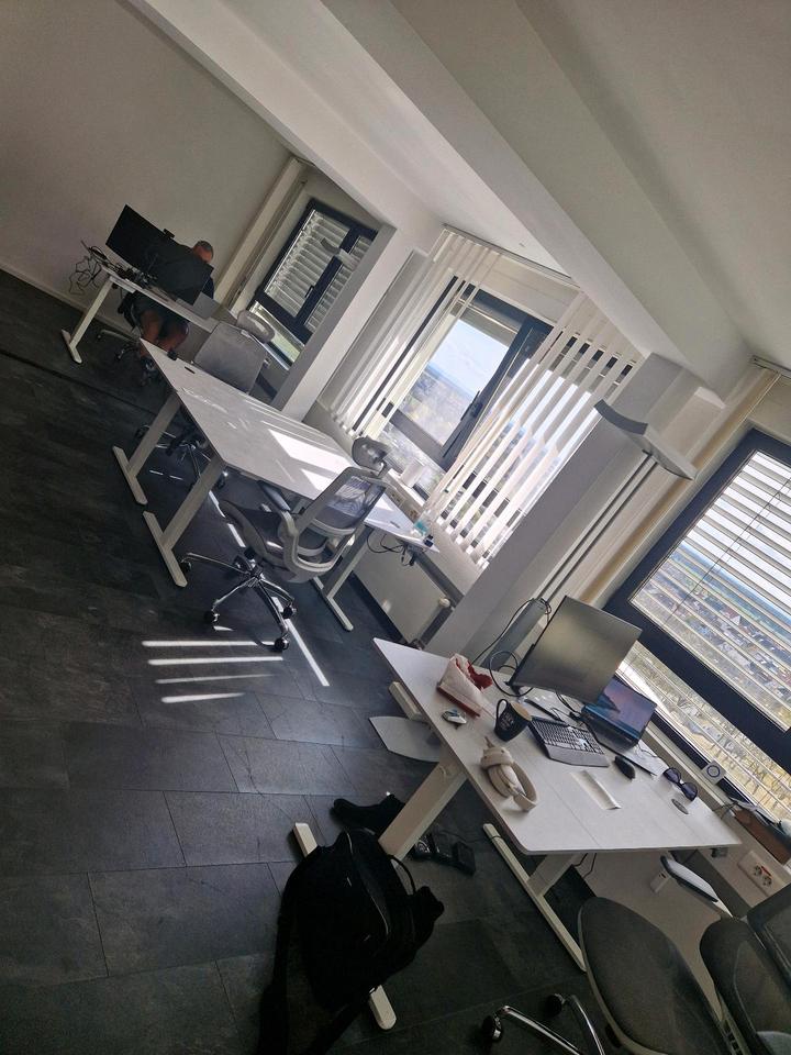 Thumbnail-Arbeitsplatz in Bürogemeinschaft - CoWorking über den Dächern
