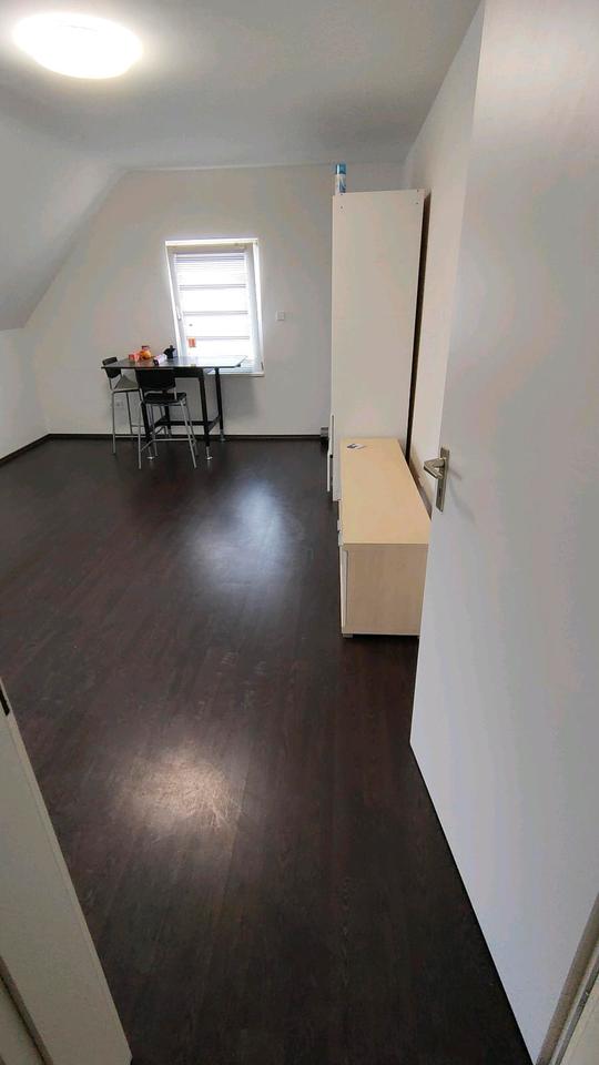 Thumbnail-WG Zimmer in Stuttgart Rohracker Hedelfingen voll möbliert