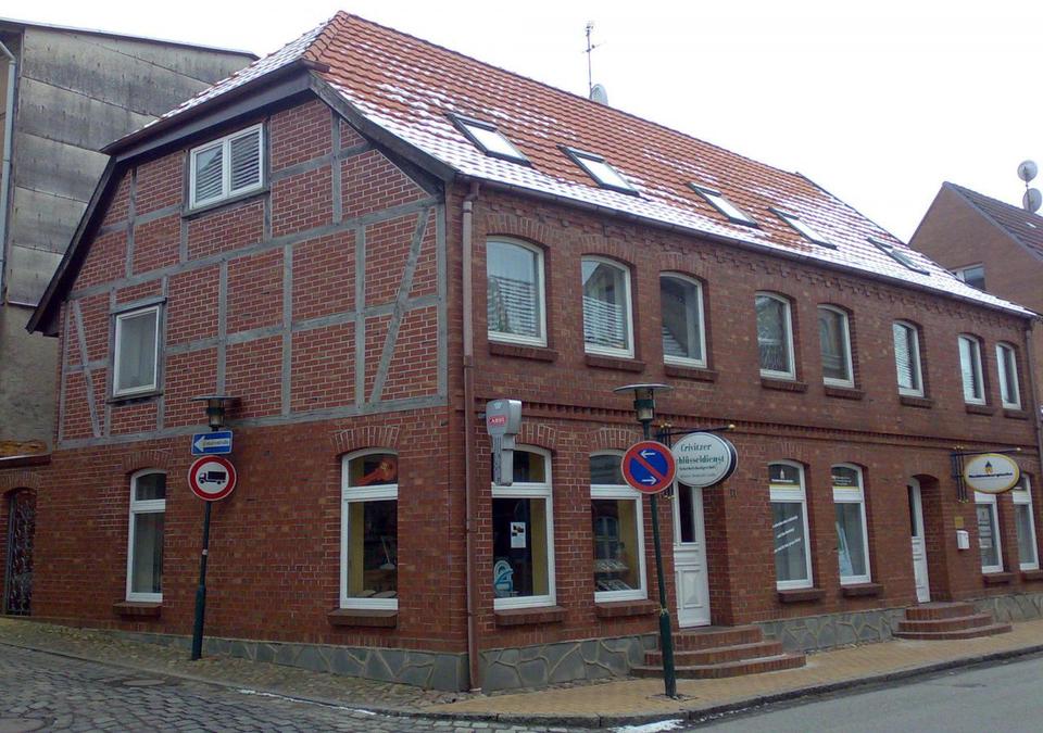Thumbnail-Provisionsfreies Mehrfamilienhaus in Zentrum von Crivitz Faktor12