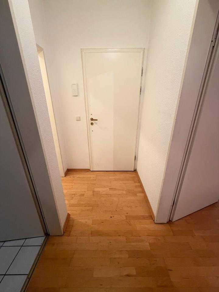 Thumbnail-1 Zimmer Wohnung in Köln Rodenkirchen- Nähe Bahnhof