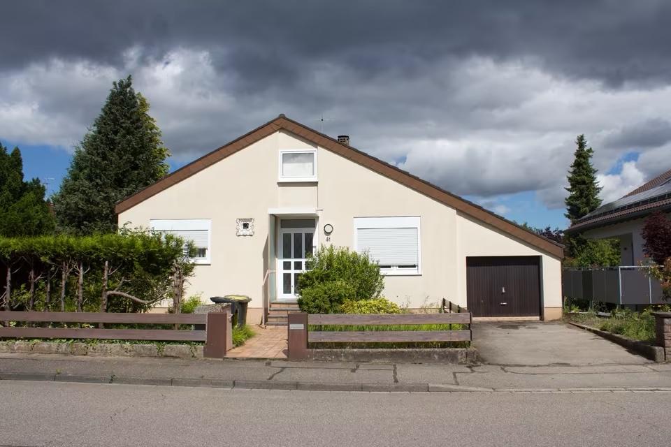 Thumbnail-Einfamilienhaus mit großem sonnigem Garten am Röttererberg