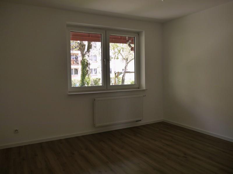 Thumbnail-Schöne 2-Zimmer-Wohnung mit Tageslichtbad in Offenbach zu vermieten