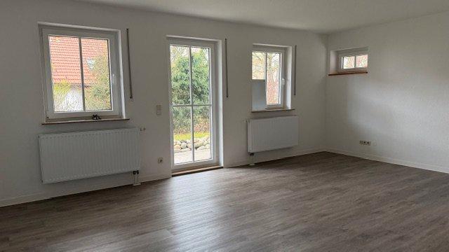 Thumbnail-Schöne Ein-Raum-Wohnung im Erdgeschoss in 01774 Höckendorf