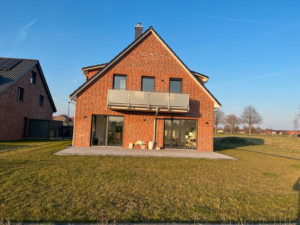 Thumbnail-Wunderschöne Doppelhaushälfte in Kleinburgwedel KFW-40 Haus