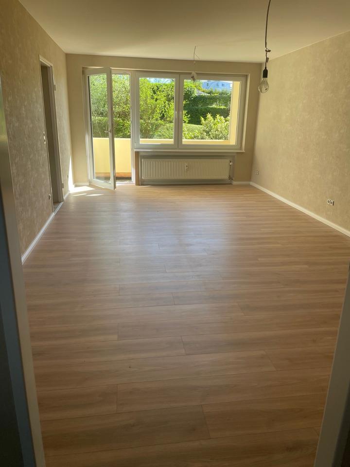 Thumbnail-4 Zimmer Erdgeschosswohnung m. Küche + Balkon in St. Ingbert Süd