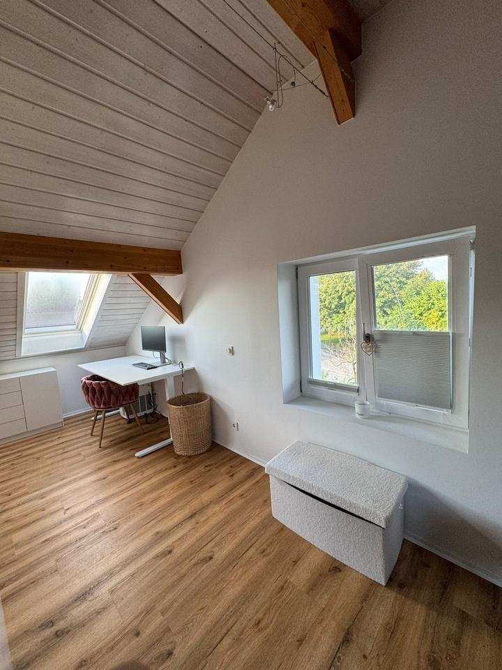 Thumbnail-Top Dachgeschoss Wohnung neu renoviert mit Balkon und Sauna