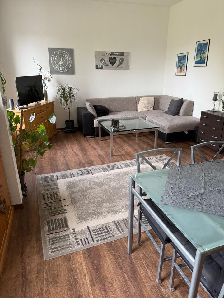 Thumbnail-Helle 2 Zimmer KDB und Balkon 780€ warm