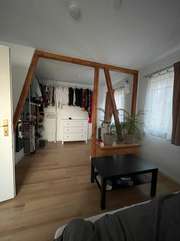 Thumbnail-1.Zi. Wohnung Teilmöbliert befristet 01.12.25-30.11.26 Stuttgart