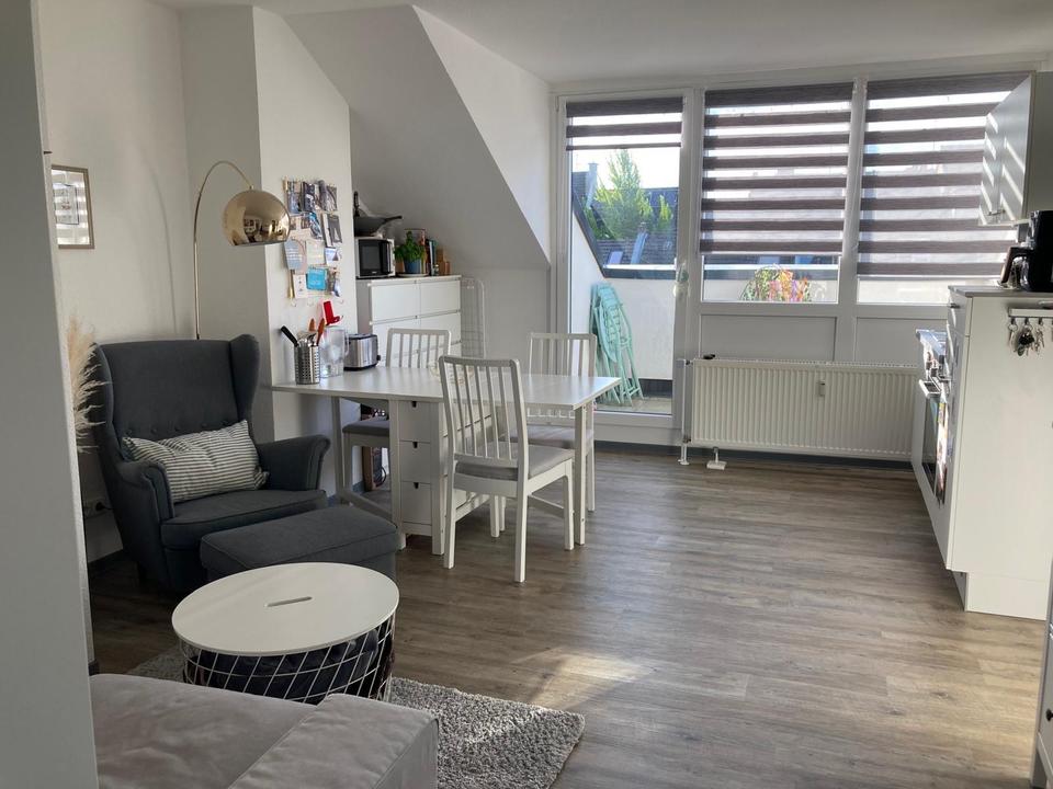Thumbnail-2 Zimmer Wohnung (teilmöbiliert) mit Balkon zentral in Ehrenfeld