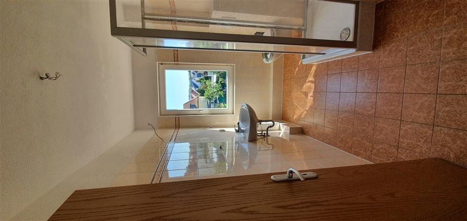 Thumbnail-Große 1-Raum-Wohnung im Dachgeschoss