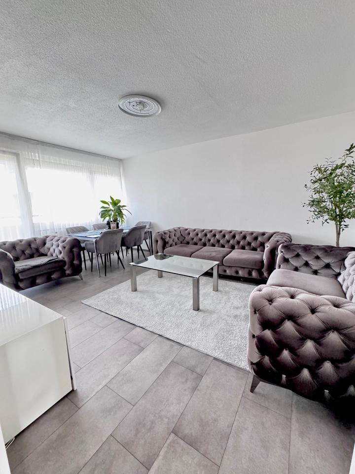 Thumbnail-PROVISIONSFREI!! Modernisierte 3,5-Zim.wohnung mit Balko