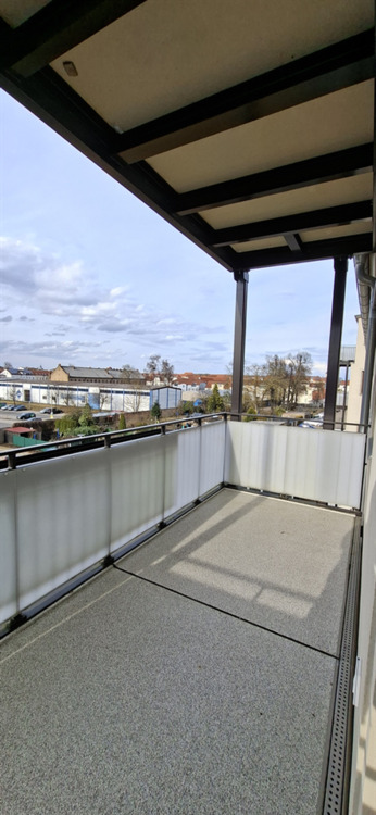 Thumbnail-Sanierte 4-Raum-Wohnung