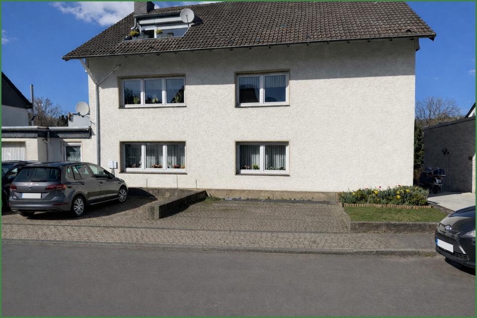 Thumbnail-2 Zimmer-Dachgeschosswohnung mit Süd-Balkon in Burscheid Hilgen