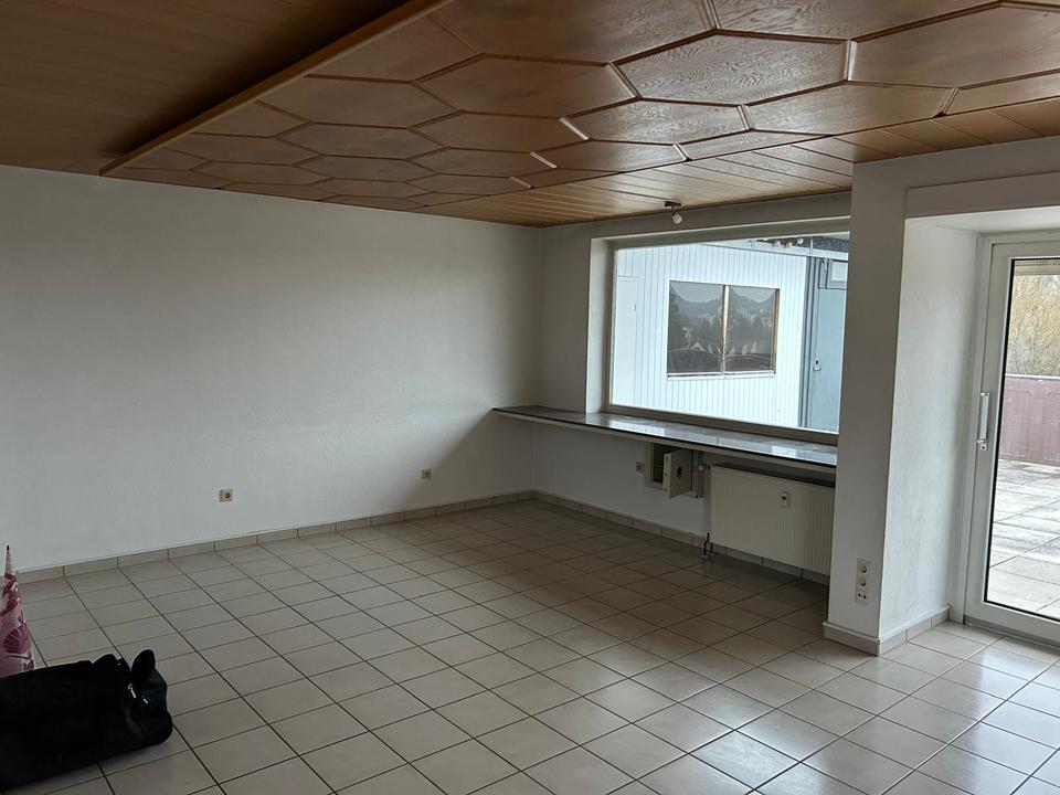 Thumbnail-Wohnung auf 2 Etagen 125 m2 (5 Zimmer2 Bäder)