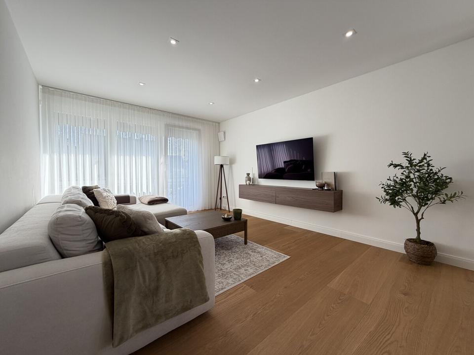 Thumbnail-Hochwertig renovierte Wohnung an langfristige Mieter zu vermieten