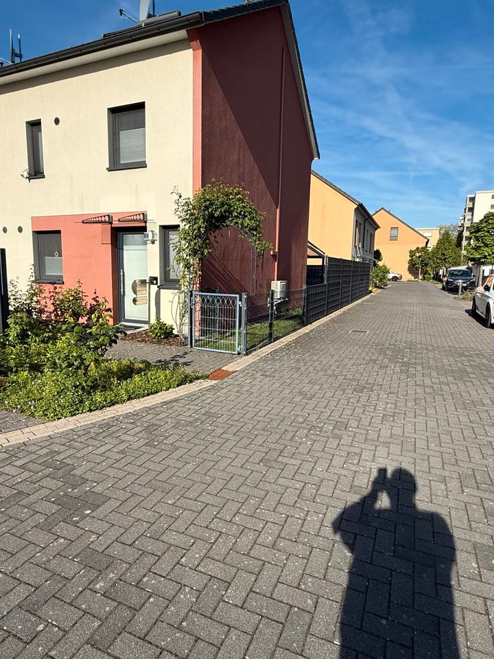 Thumbnail-Reihenendhaus unter den 2 Burgen Weinheim‘s