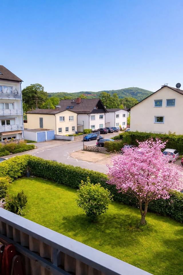 Thumbnail-Bickenbach: Helle 2-Zimmer-Wohnung mit Balkon und Einbauküche