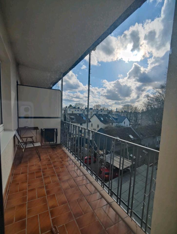 Thumbnail-3 Zimmer Wohnung in Frankfurt Eckenheim. Frei ab 01.05
