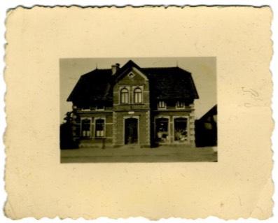 Thumbnail-Wohnhaus für Großfamilie am Meer mit Geschäft für Imbiss Kiosk