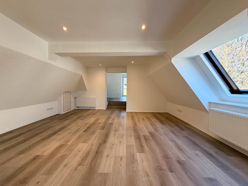 Thumbnail-Sanierte 5 ZKB-Wohnung in Siegen-Bürbach