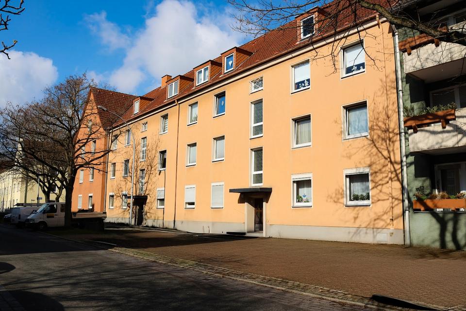 Thumbnail-Komfortabel wohnen: Modernisierte 2,5-Raum Wohnung in Wanne-Mitte