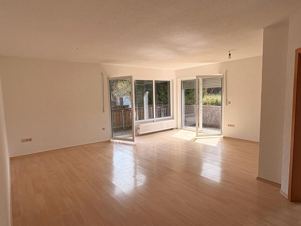 Thumbnail-Helle 3-Zi-Wohnung mit Balkon