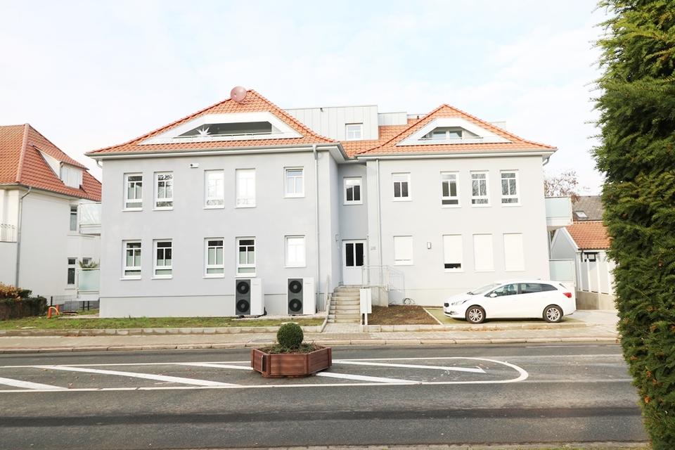 Thumbnail-Neubau-Erstbezug - Exklusive 2-Zi. Whg. 1.OG, m. Balkon in topzentraler Stadtlage
