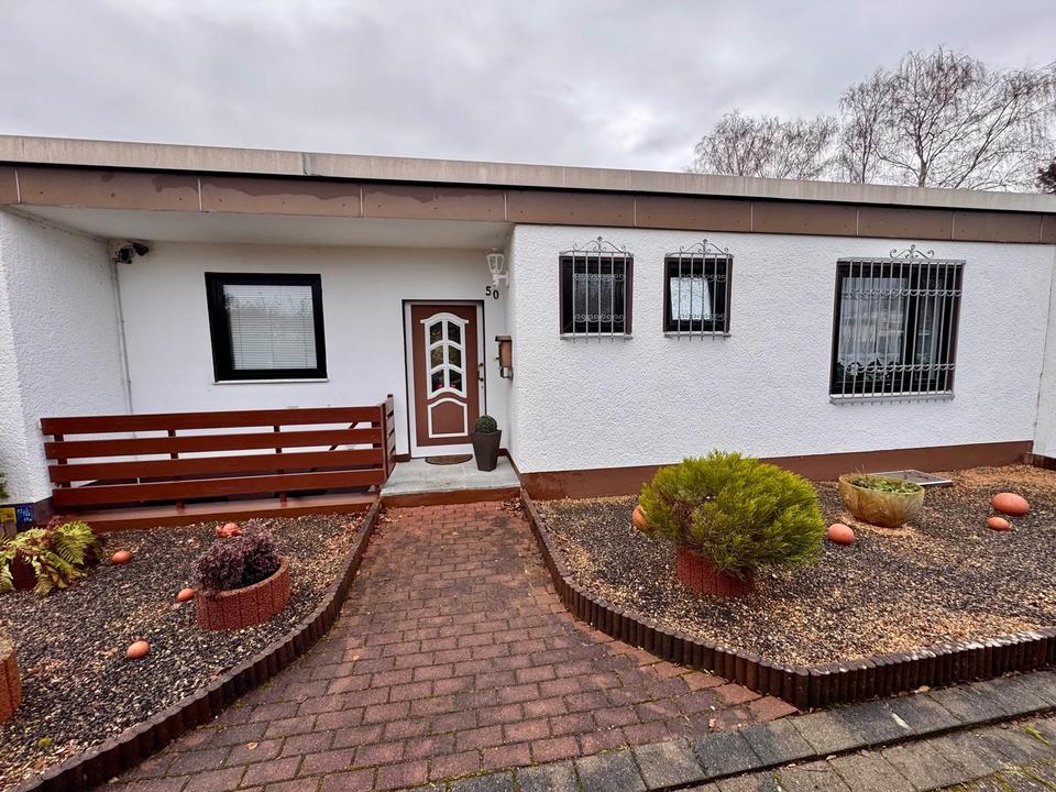 Thumbnail-Reihenmittelbungalow in guter Lage zu verkaufen