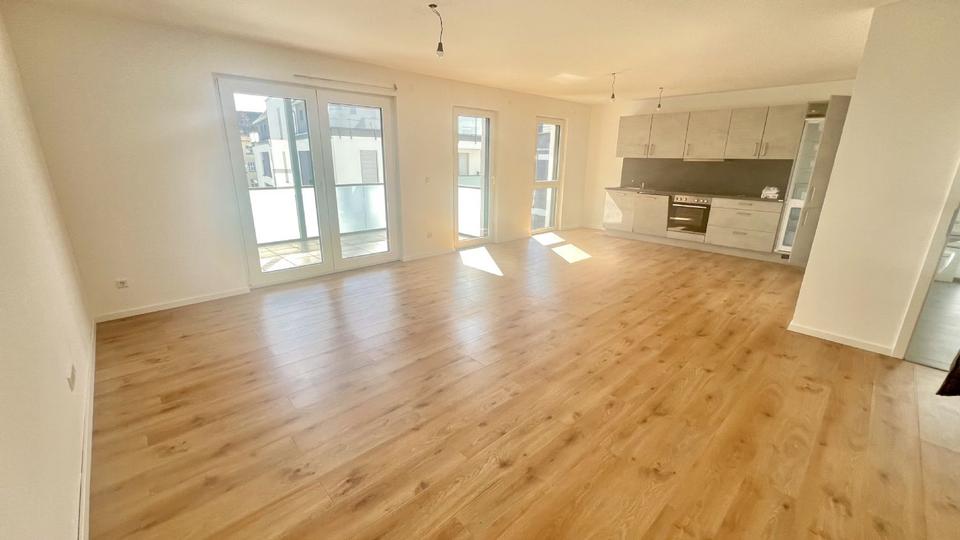 Thumbnail-Zentrumsnahe 3 Zimmer NB Wohnung mit EBK, großem Balkon und TG