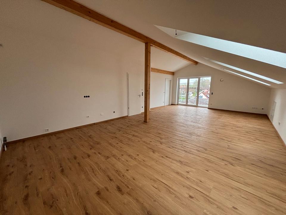 Thumbnail-ERSTBEZUG - Helle 2-Zimmer Penthousewhg mit Balkon in Pipinsried
