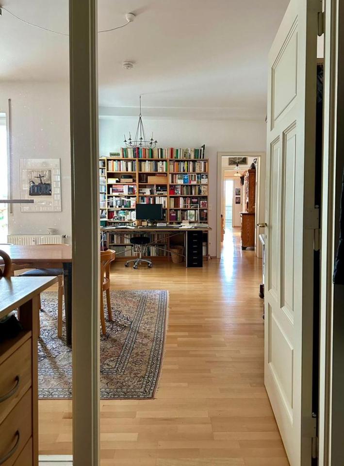 Thumbnail-Großzügige 3-Zimmer-Wohnung mit 2 Balkonen in 06114 Halle (Saale)