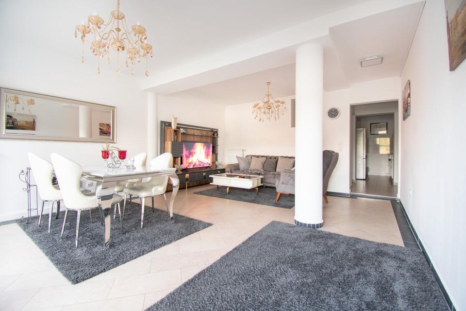 Thumbnail-Stilvolle möblierte Wohnung mit Rheinblick zur Miete