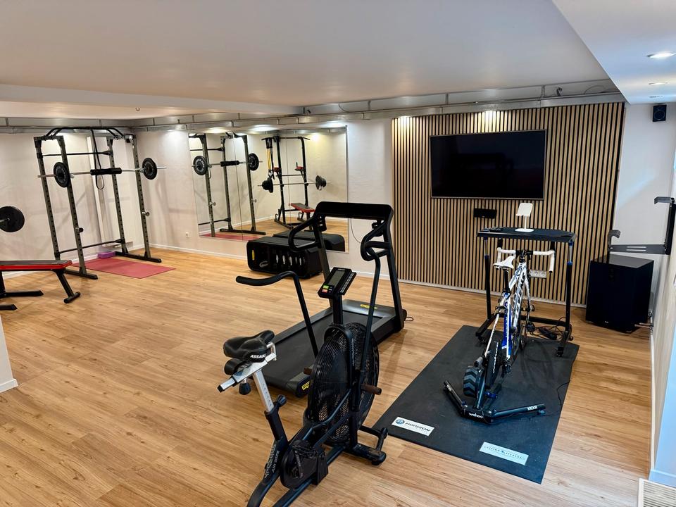 Thumbnail-Kernsaniertes Familienhaus mit Fitnessbereich