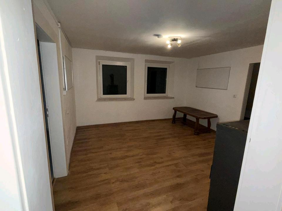 Thumbnail-Gemütliche 58 m² Dachgeschosswohnung