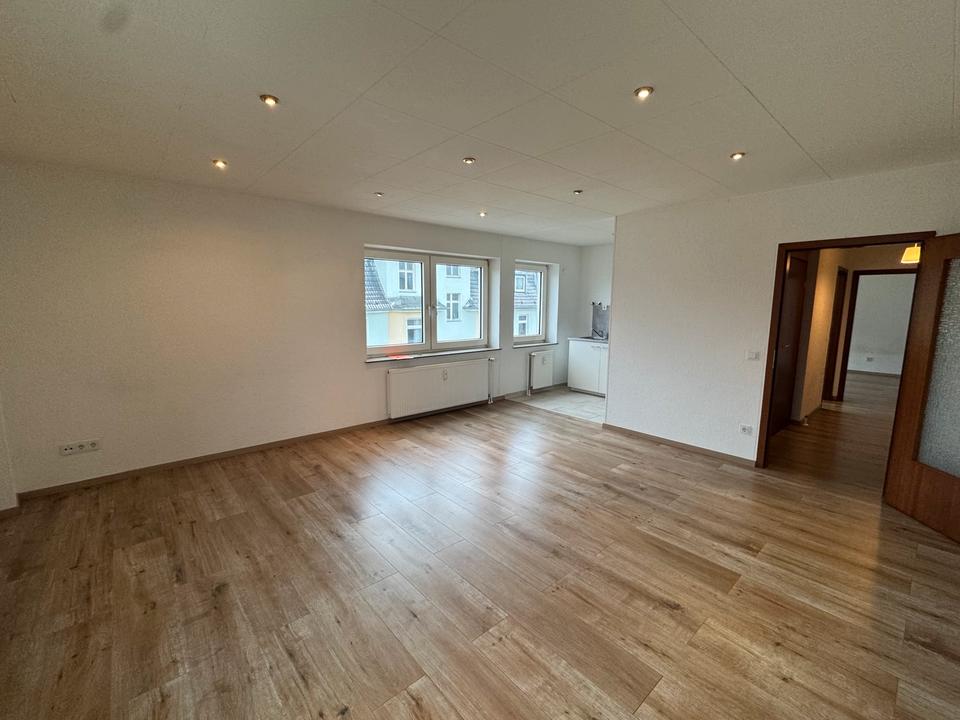 Thumbnail-Moderne Wohnung mit Garage in Essen Frohnhausen zu vermieten