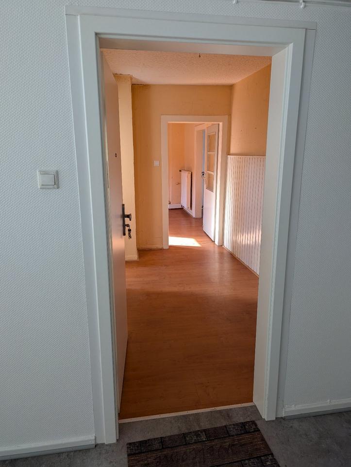 Thumbnail-Helle 2-Zimmer-Dachgeschosswohnung mit Charme in zentraler Lage v