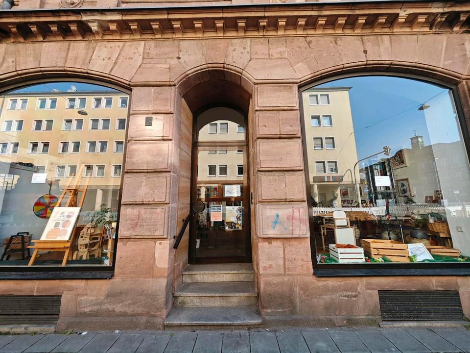 Thumbnail-Kreativ-Oase in GoHo: 110m² Laden- uo Atelier, voll unterkellert