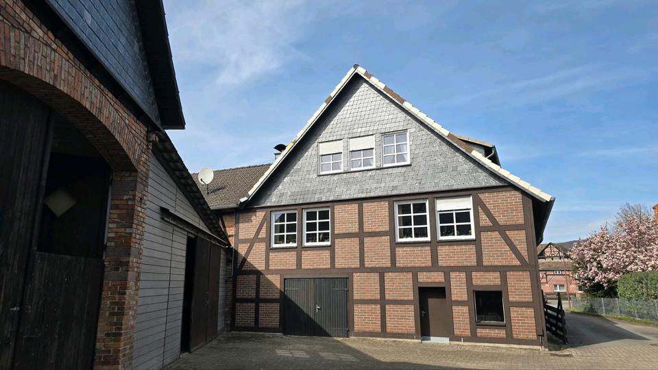 Thumbnail-Reitanwesen mit Halle & 1,7ha (30Jahre gesichert) - 400m2 Wohnen